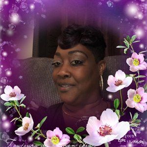 Meet your Posher, Letticia